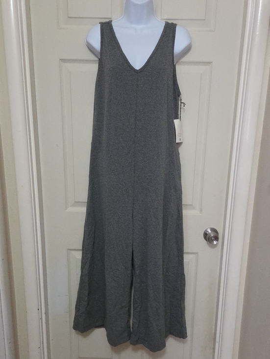 Mohnton Made Pants - Mohnton Made Gray Sleeveless Cropped Jumpsuit Size Medium NWT